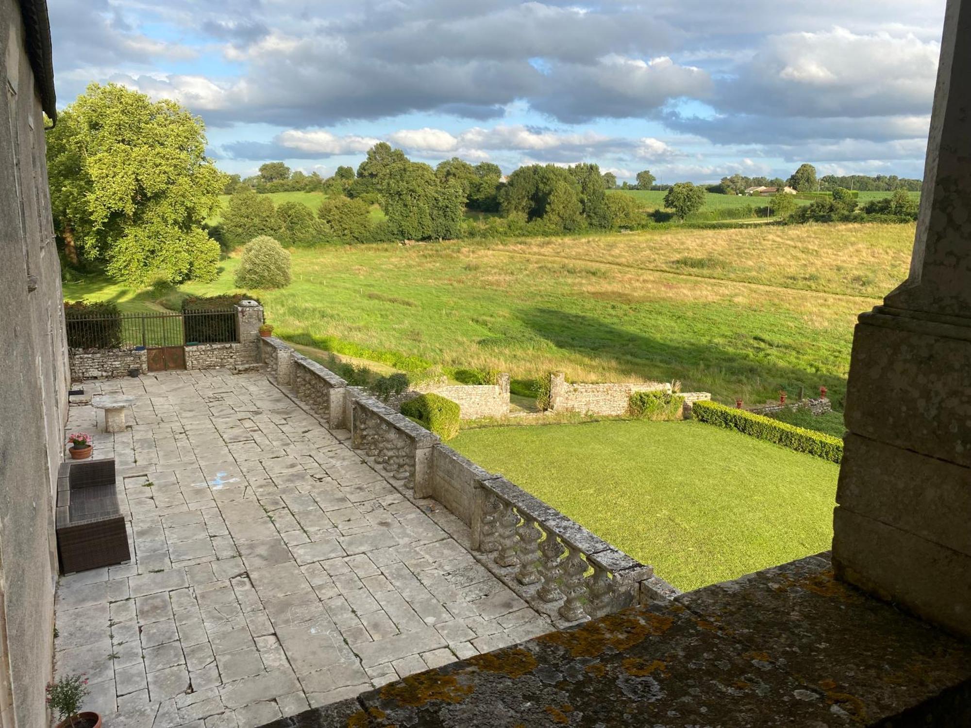 Surin  Chateau De Cibioux المظهر الخارجي الصورة